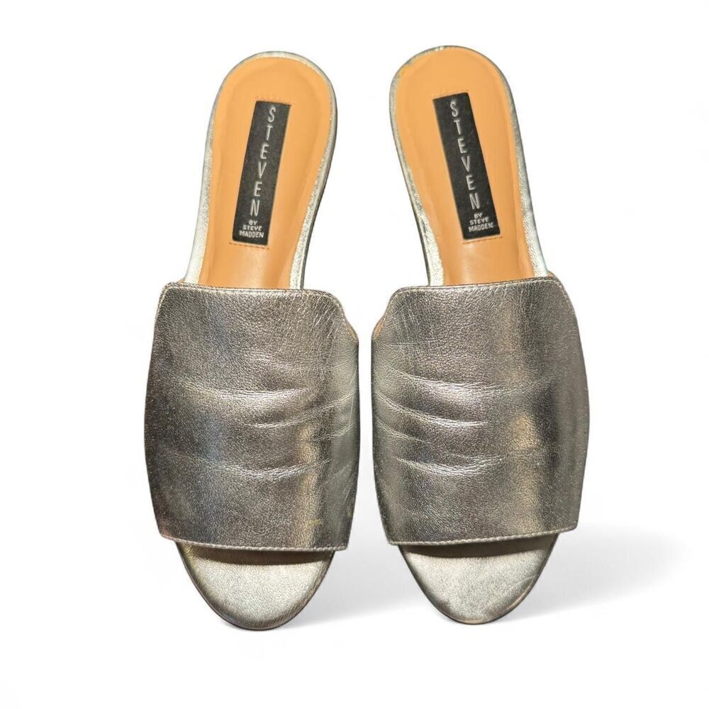 Steven by Steve Madden Sensai silver metallic Leather Upper slide sandals Size 7